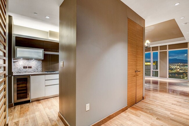 Foto del edificio - Waldorf Astoria 2711-City/Mtn views from t...