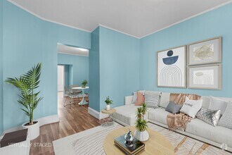 Building Photo - 122 Mallory Ave