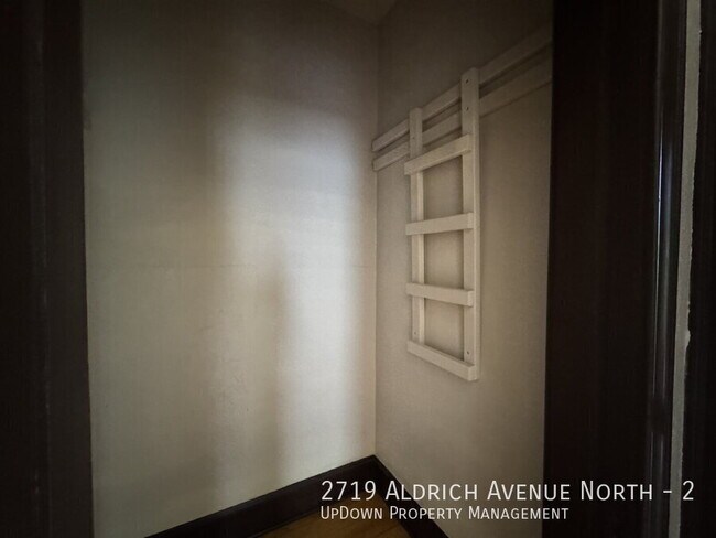 Building Photo - 2719 N Aldrich Ave