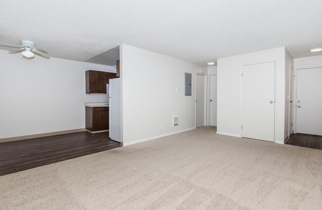 Building Photo - Spanish Hills Apartments