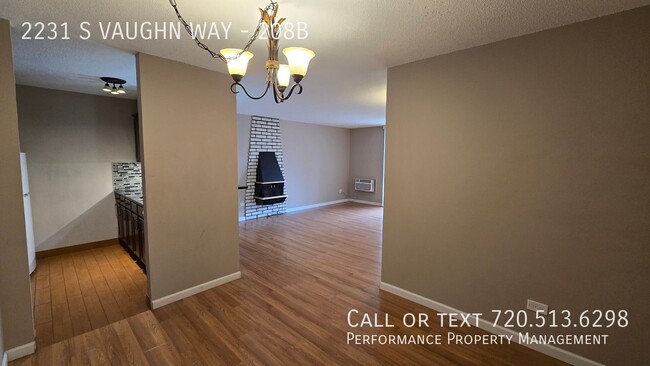 Building Photo - 2231 S Vaughn Way