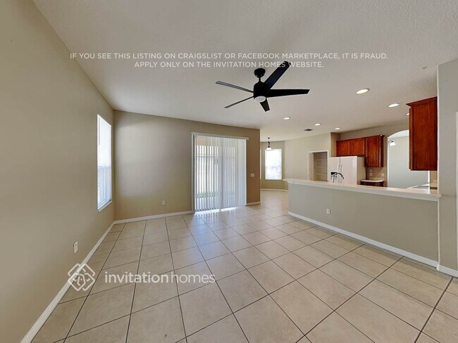 Building Photo - 3215 43rd Ave E