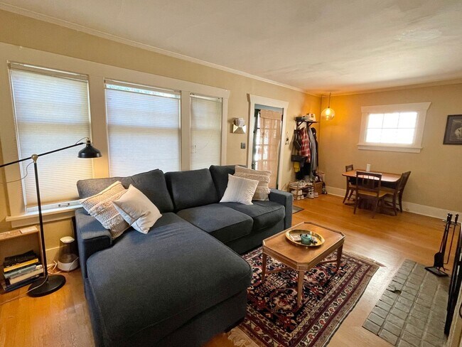 Foto del edificio - Lovely Craftsman in the Heart of Ballard / Phinney