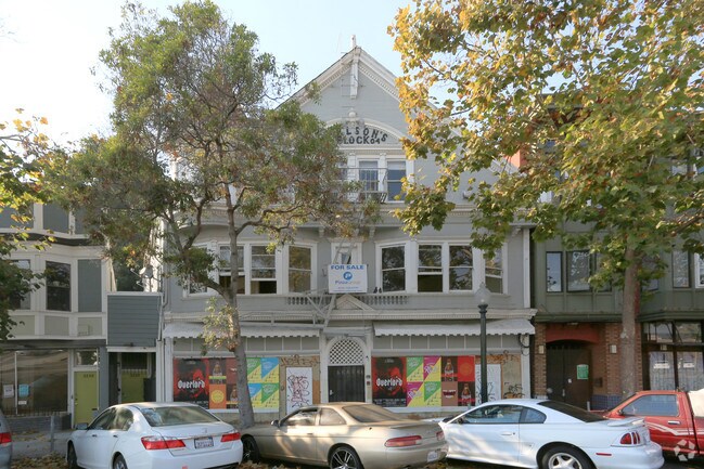 Building Photo - 3228 Adeline