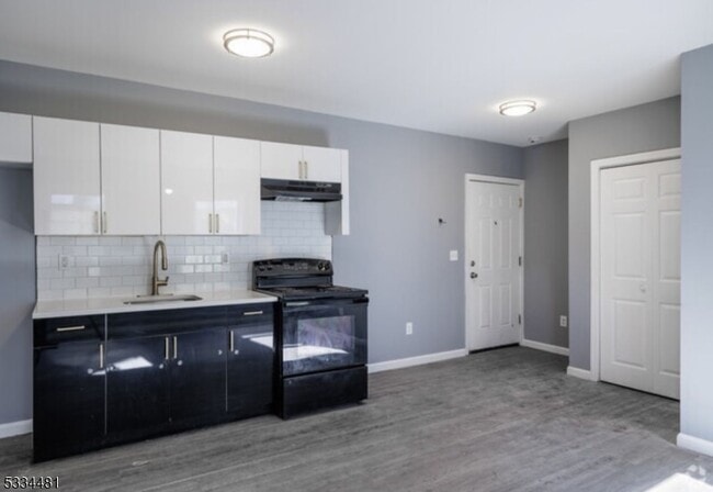 Photo - 46 Essex St Apartment