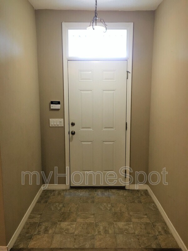 Building Photo - 4872 Hilarita Cir