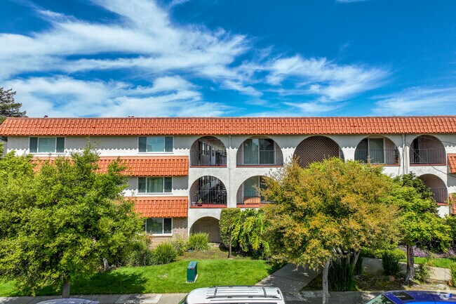 Building Front - 2133 Santa Clara Ave