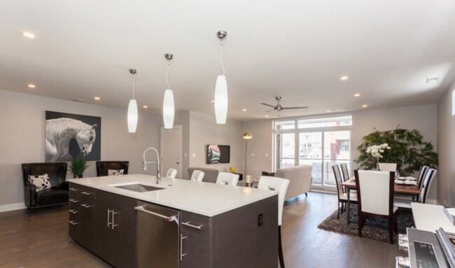 Foto del edificio - 2703 W Belmont Ave