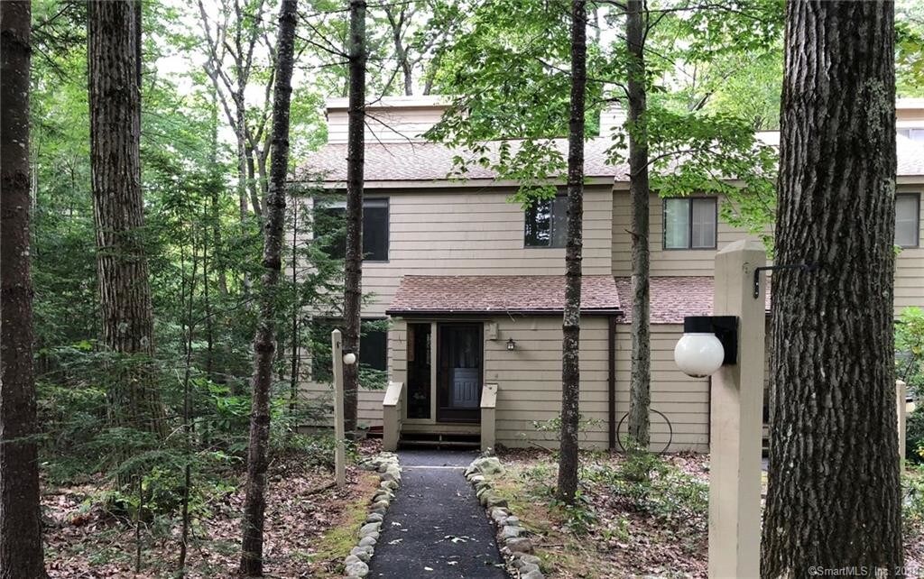 241 Ledge Dr Unit 241, Torrington, CT 06790 Condo for Rent in