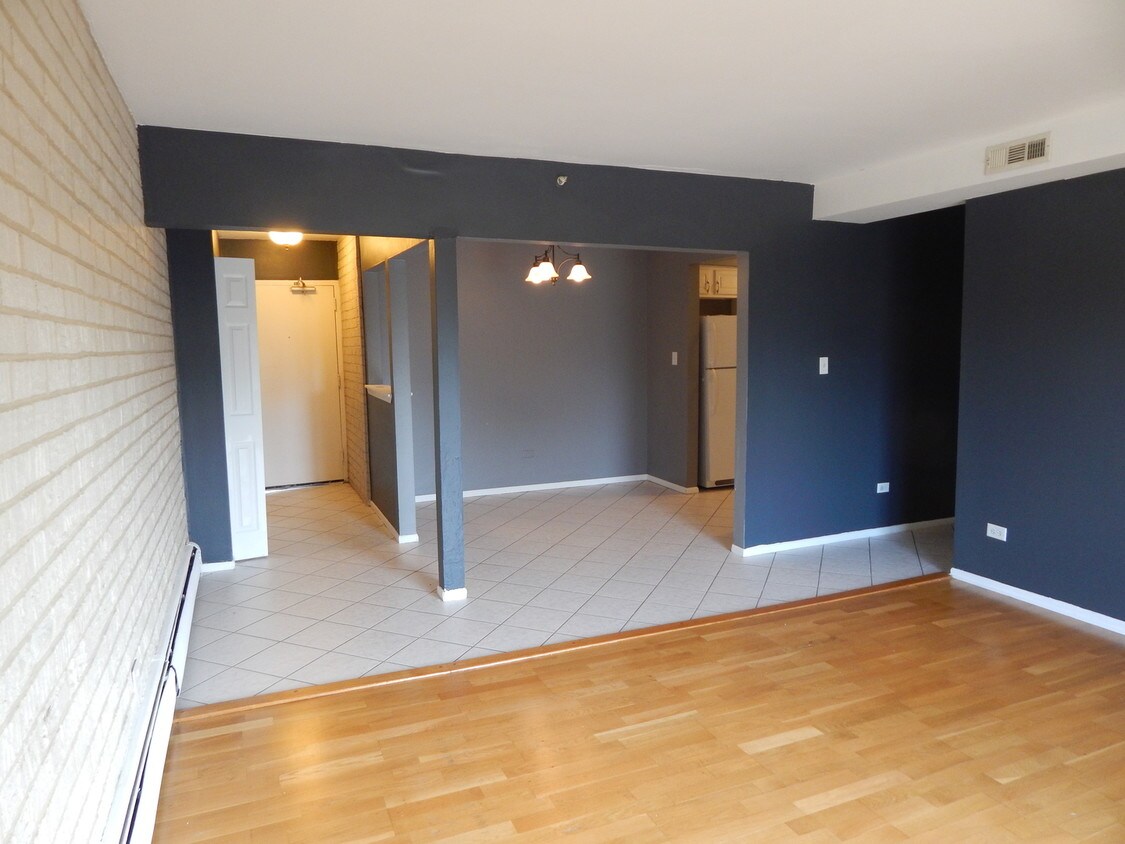 Primary Photo - 126 S La Londe Ave
