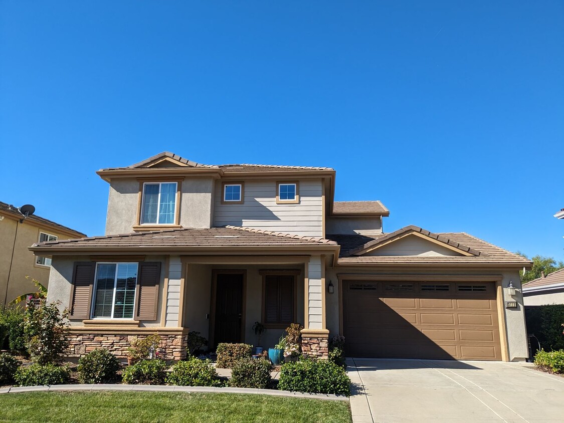 Foto principal - Lovely 4 Bedroom Blackstone Home