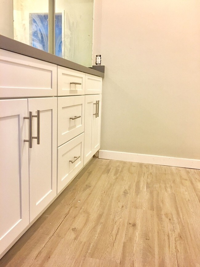 Foto del edificio - Rose Park FourPlex