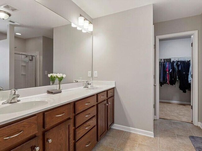 Building Photo - Build Equity While Leasing - Lease and Own...