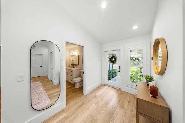 Foto del edificio - 13471 Barberry Dr