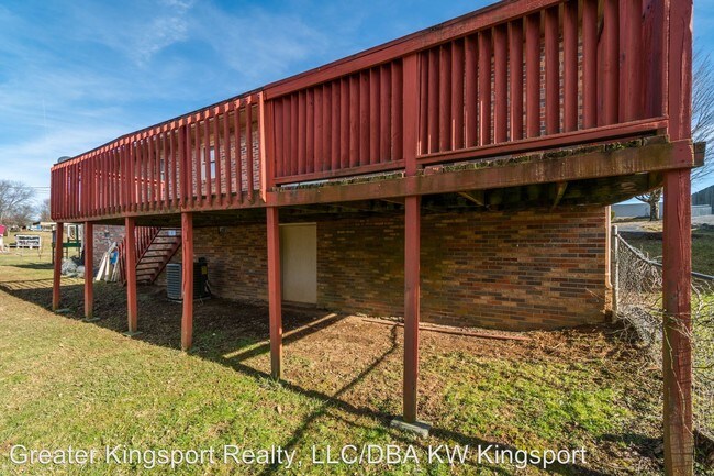 Building Photo - 96 Lynnwood Dr