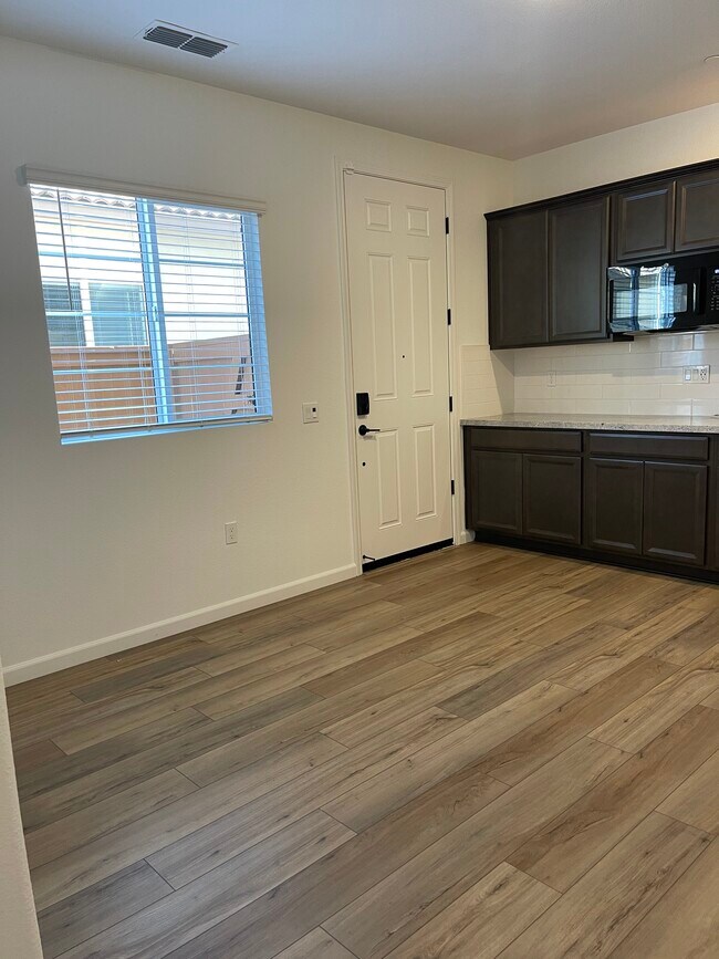 Building Photo - 1703 Sandoval Dr