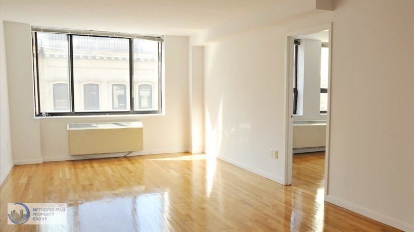 Primary Photo - 443 W 43rd St