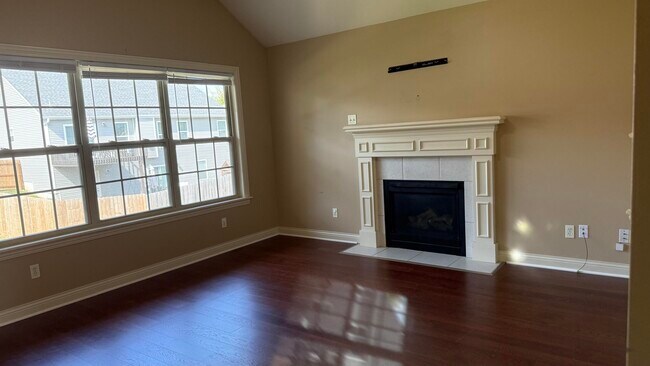 Building Photo - 5109 Lake Trout Ct