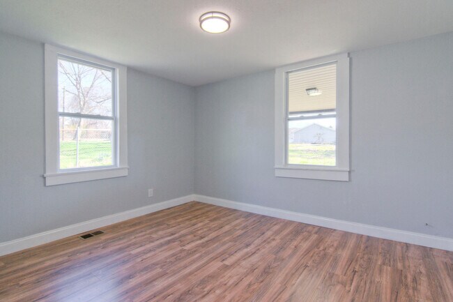 Building Photo - 2410 Jefferson Ave