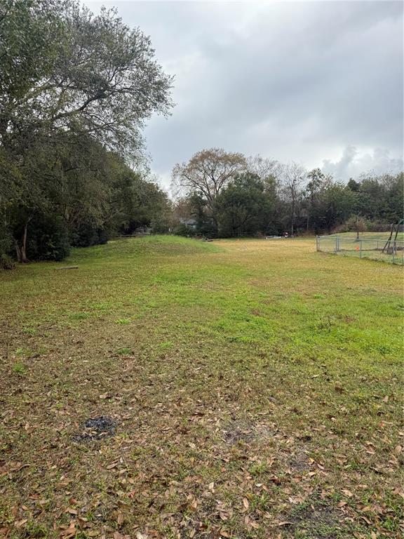 Building Photo - 310 Grape Ave