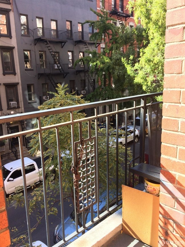 Foto del edificio - 239 E 84th St