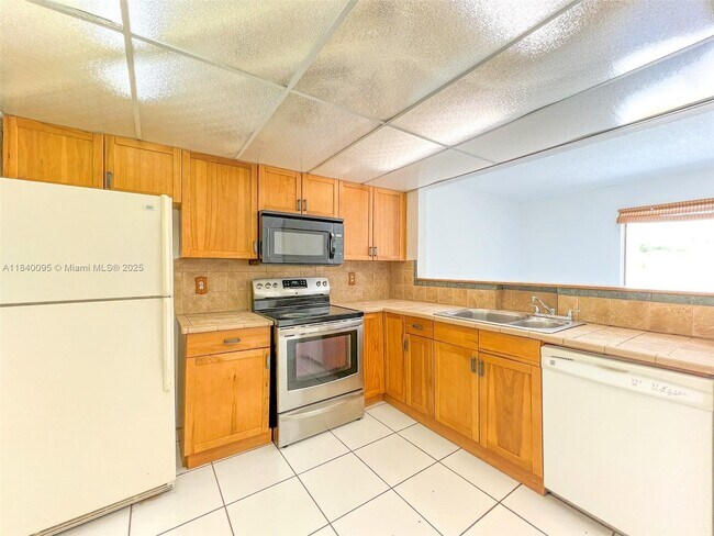 Foto del edificio - 5235 SW 40th Ave