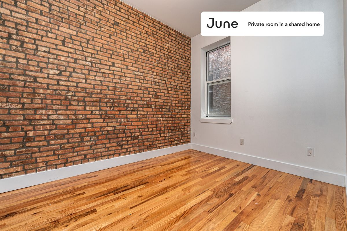 Private bedroom in 3 bed/1 bath Home - Private bedroom in 3 bed/1 bath Home