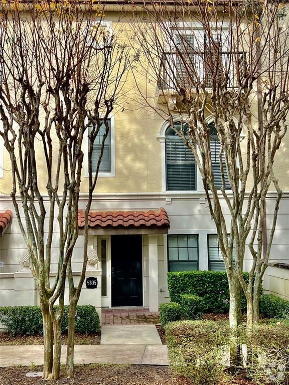 Fountain Parke at Lake Mary Apartments for Rent with Parking Lake