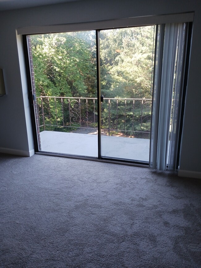 Balcony view - 27 North St
