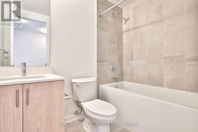 Building Photo - 2 Red Squirrel Ln.