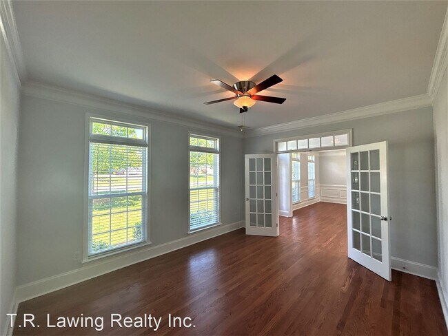 Building Photo - 4 br, 3.5 bath House - 1306 Hahn Ct.