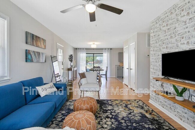 Building Photo - 6022 Elstree Pl