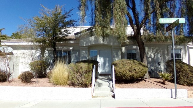 Building Photo - FULLY FURNISHED HOME IN INSPIRATION AT GRE...