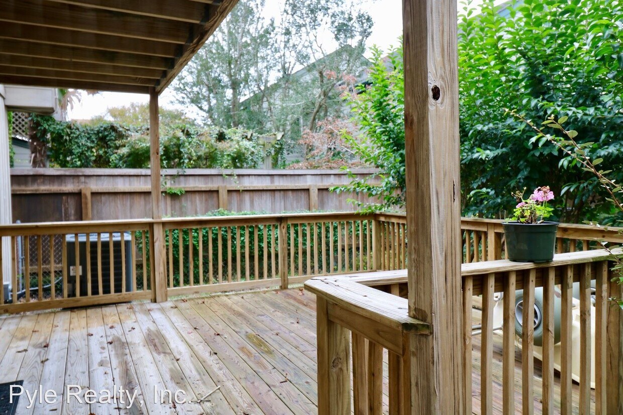 Building Photo - 2 br, 1 bath House - 208B 53rd Street