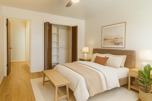 Building Photo - Summer Garden