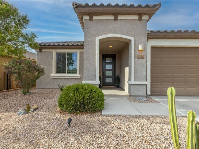 Building Photo - 3 Bedroom 2 Bathroom