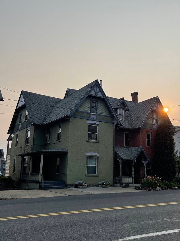 Primary Photo - 541 Market St