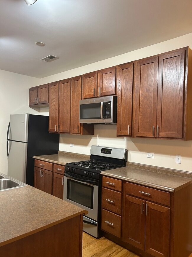 Foto del edificio - 3549 S King Dr