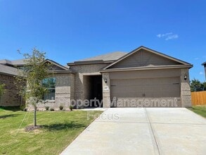 Building Photo - 837 Clark Dr