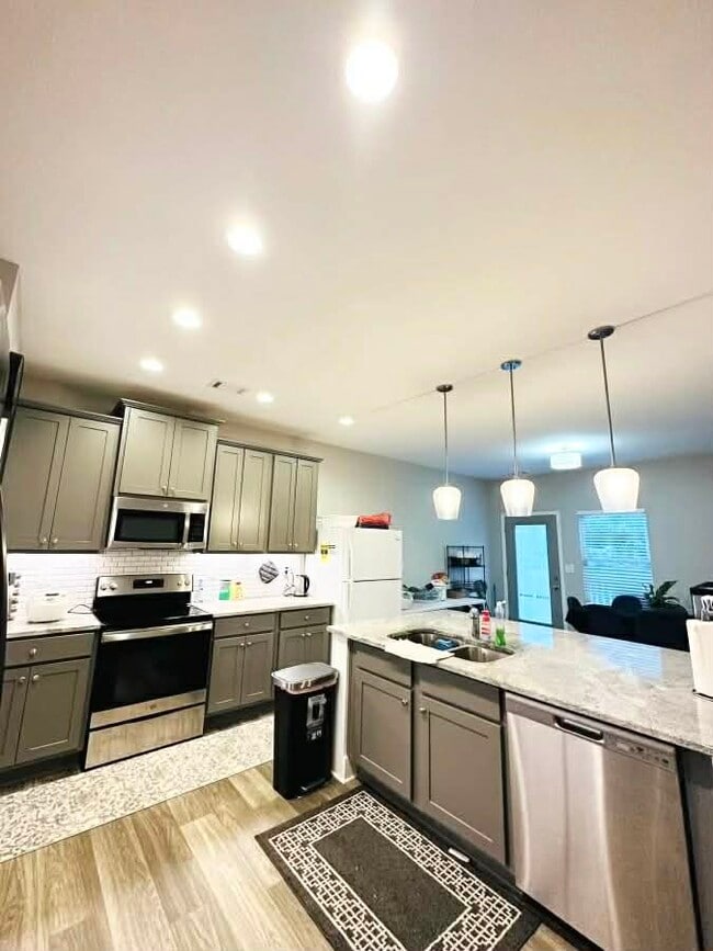 Foto del edificio - 481 Omnia Ct