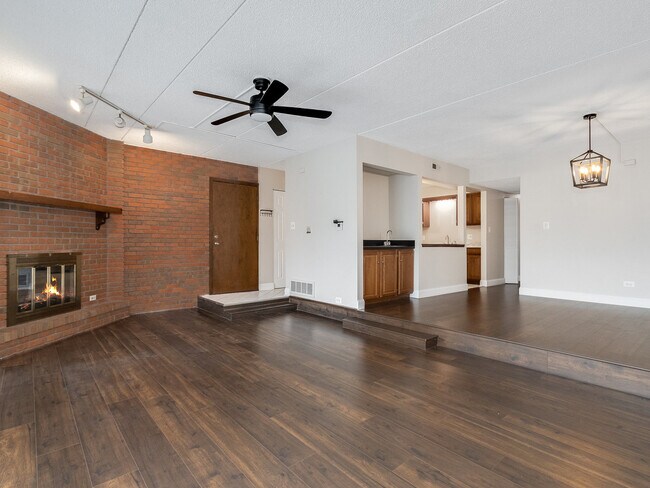 Building Photo - 7 Cinnamon Creek Dr