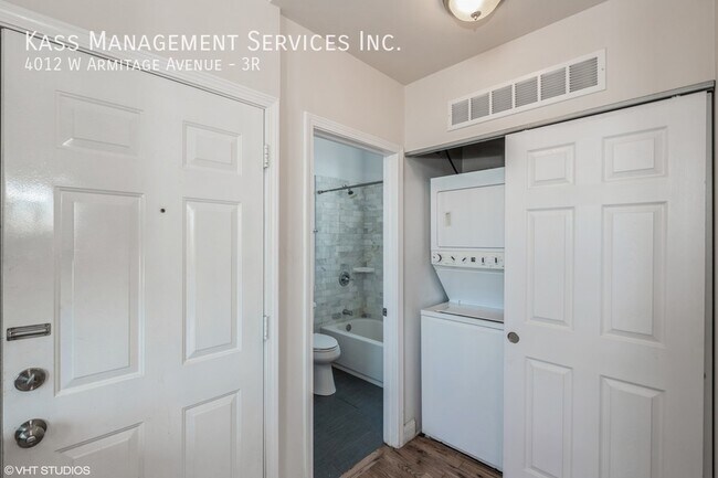 Foto del edificio - 4012 W Armitage Ave