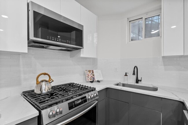 Foto del edificio - 407 Park Ave