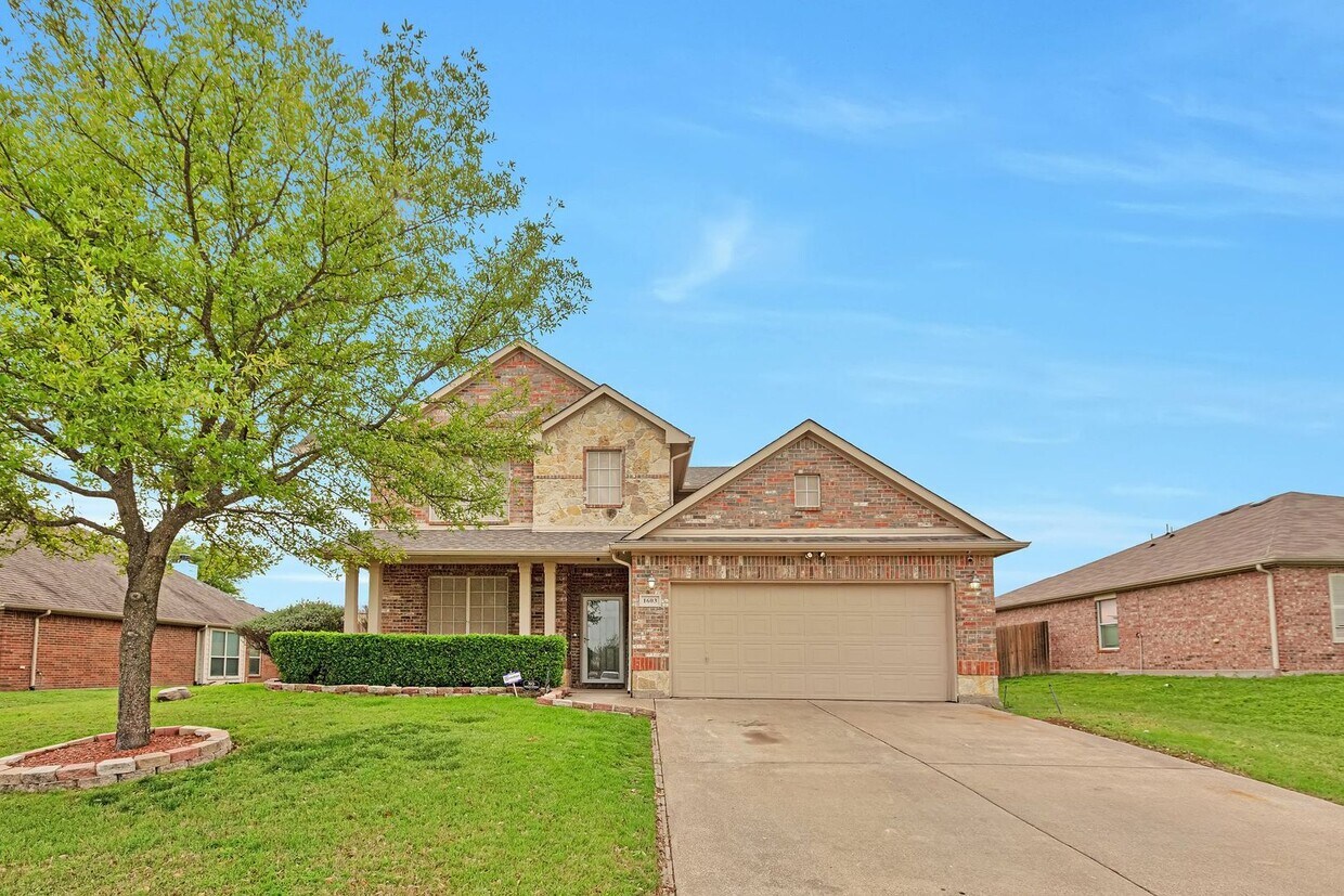 1603 Waters Edge Dr, Glenn Heights, TX 75154 House Rental in Glenn