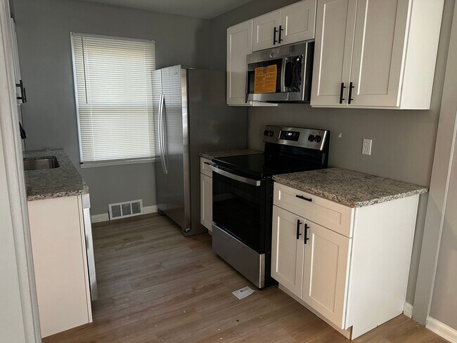 Foto del edificio - 2 Bedroom Home In Oak Park