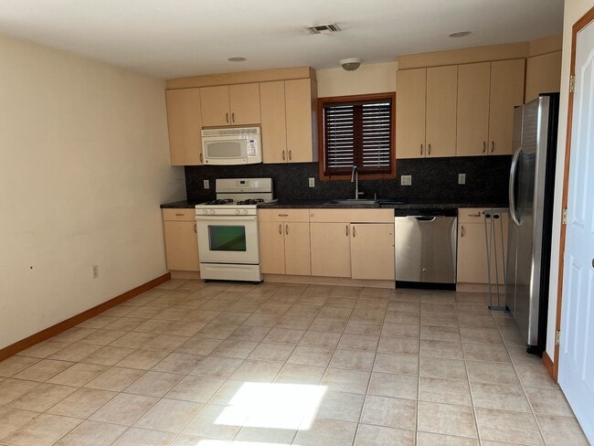 Foto del edificio - 336 12th St