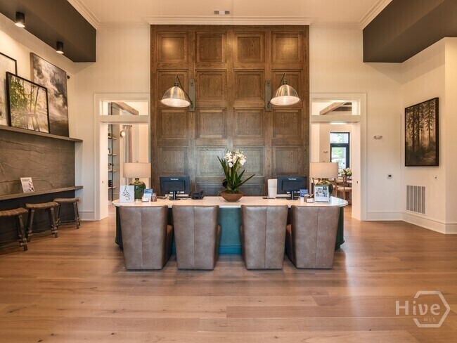 Foto del edificio - 154 Heartwood Ave S