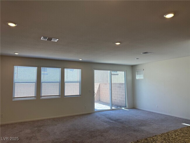 Foto del edificio - 9080 Nostrand Ave