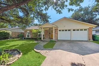 Building Photo - 3010 Westerland Dr