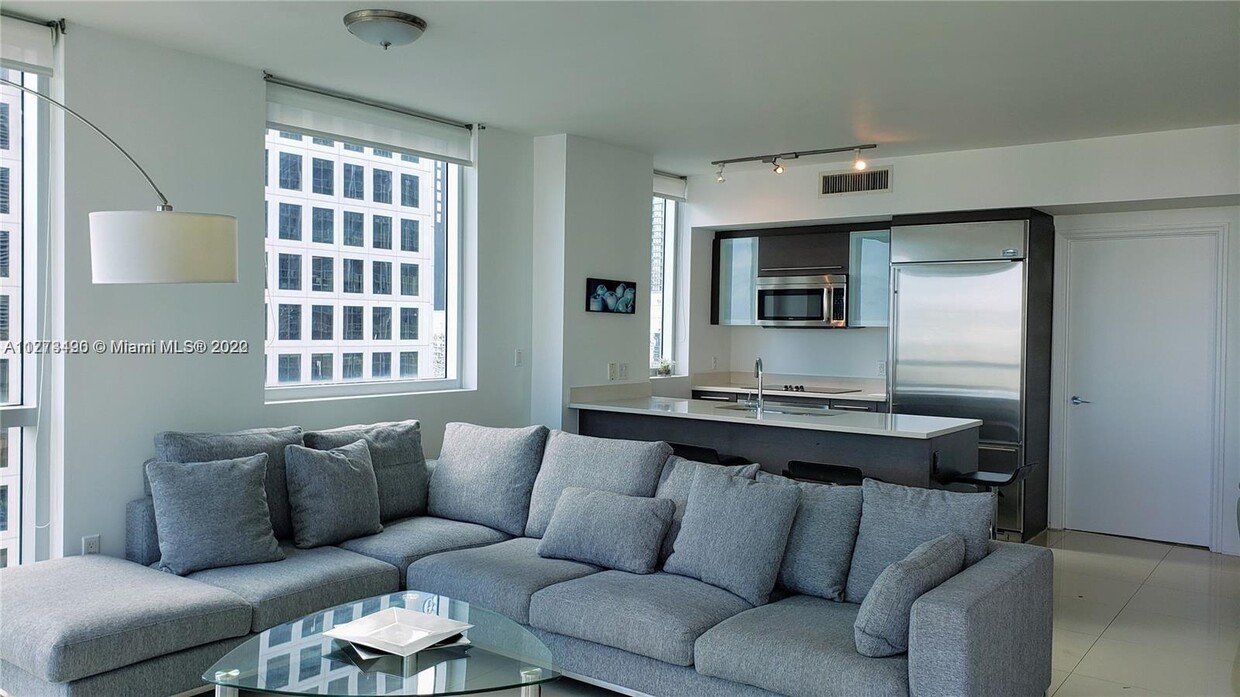 Building Photo - 500 Brickell Ave